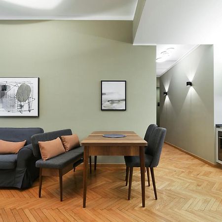 Contempora Apartments - Cavallotti 13 - B21 Милано Екстериор снимка